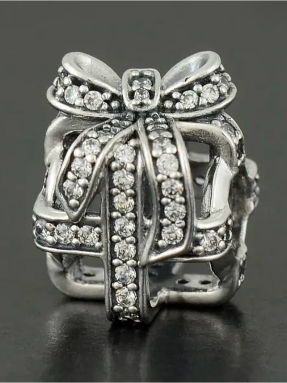 Genuine PANDORA All Wrapped Up Present Openwork Charm Sterling Silver RETIRED